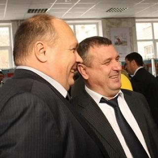 Министр промышленности и энергетики Саратовской области Андрей Куликов (слева) и Дмитрий Лобанов