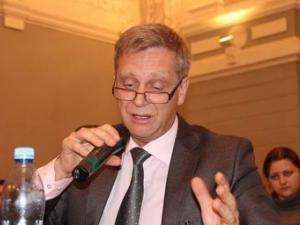 Главврач Клиники кожных и венерических болезней СГМУ, член Общественной палаты области Сергей Утц