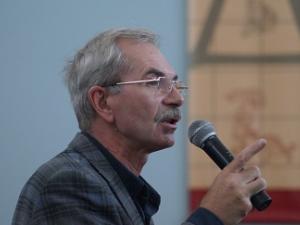 на фото - бывший главный архитектор Саратова Владимир Вирич