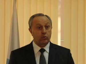 На фото - Валерий Радаев
